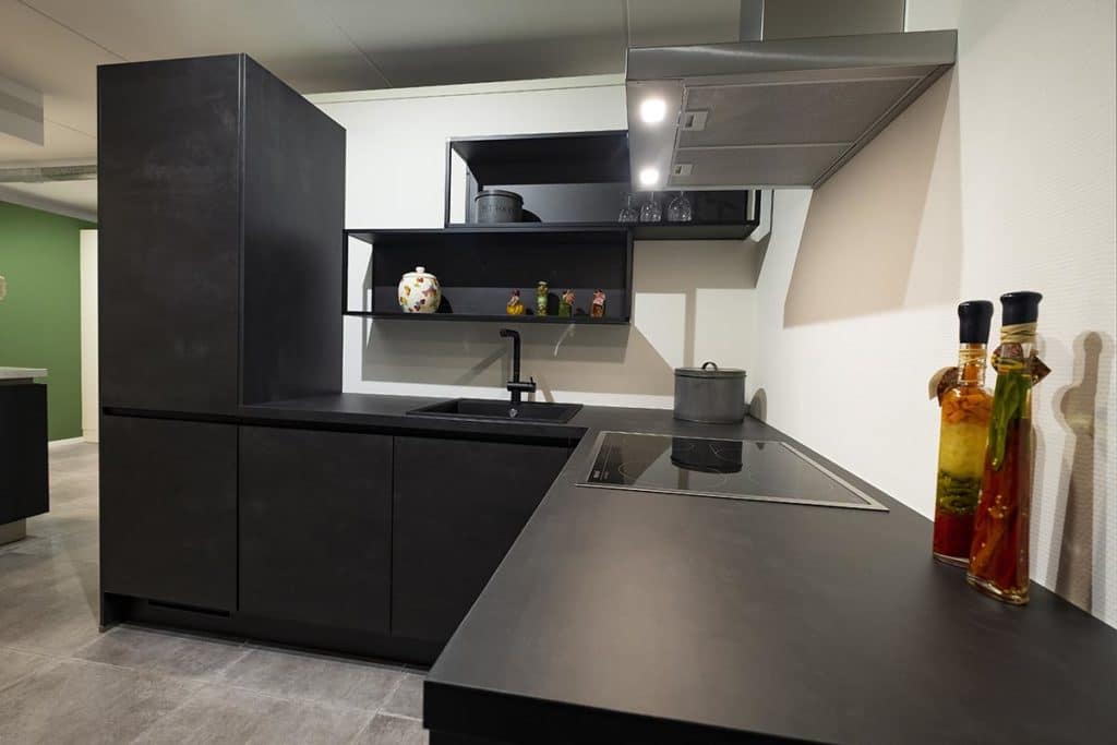 zwarte keuken